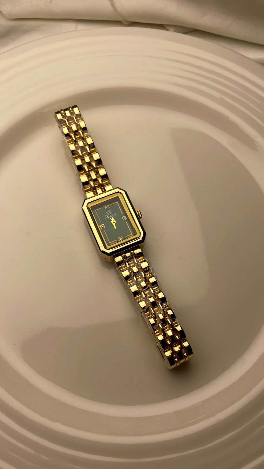 All-Gold Bracelet Watch – Forest Green Face