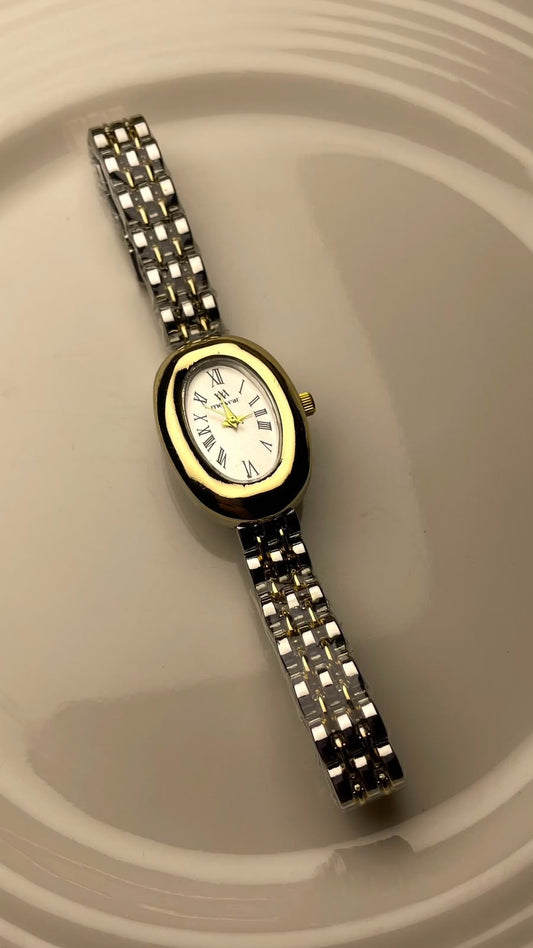 Two-Tone Oval Baignoire Watch – Pearl White Dial